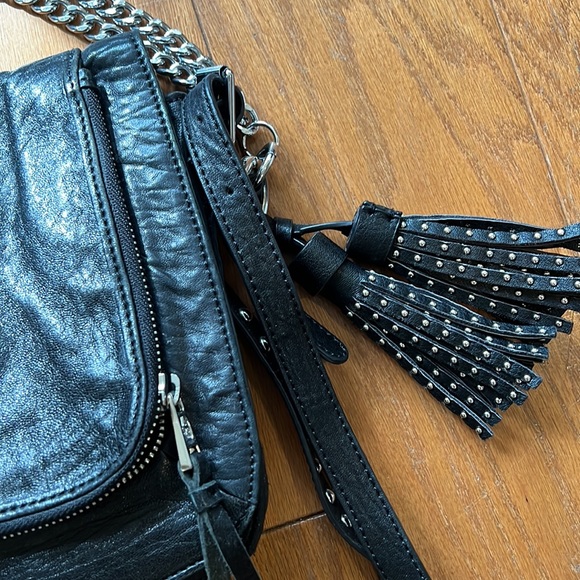 Magnificent hardware. ASH Bag! Pre-loved. Grab it while it’s Hot!!! - Picture 4 of 15